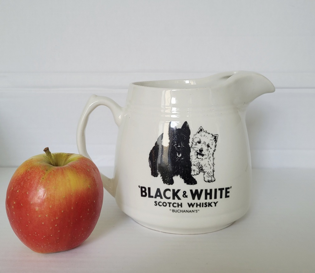 Scotch Whisky Black & White Arklow Jug